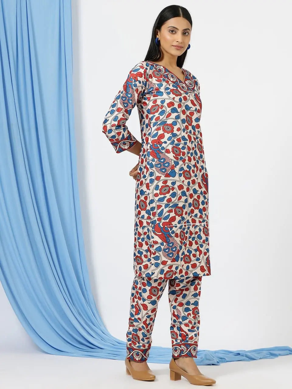 Women Floral Printed Regular Kurti with Trousers - NextBuy