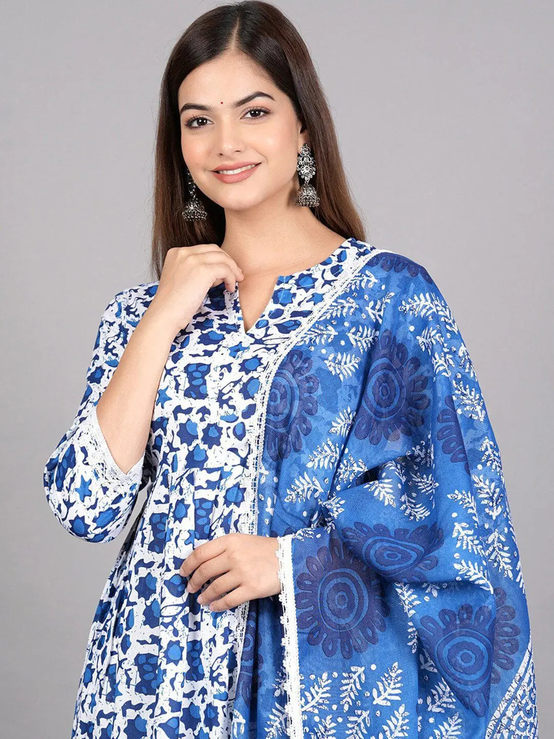 Floral Printed Regular Kurta With Trousers & Dupatta - NextBuy