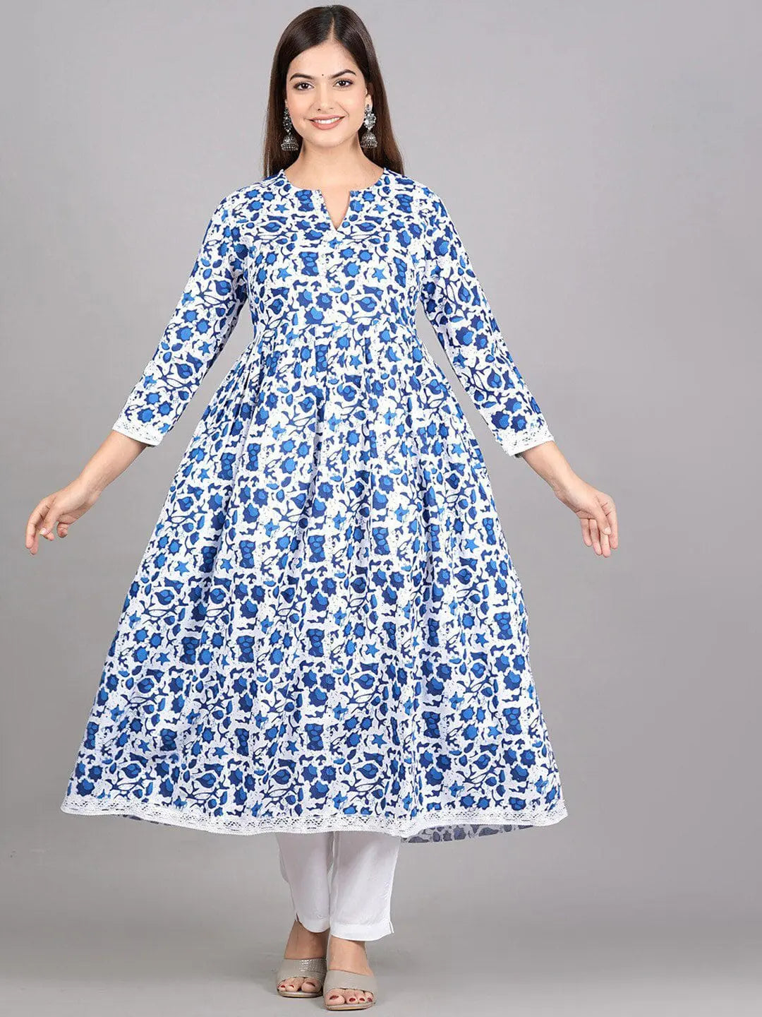 Floral Printed Regular Kurta With Trousers & Dupatta - NextBuy