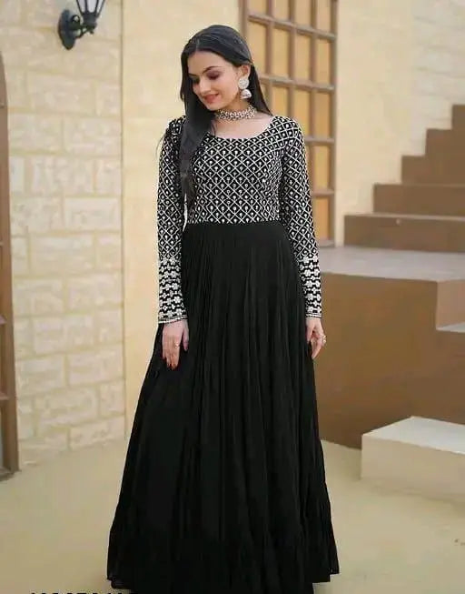 Gown Fabric : Havy Georgette and Havy work With Ener Havy - NextBuy
