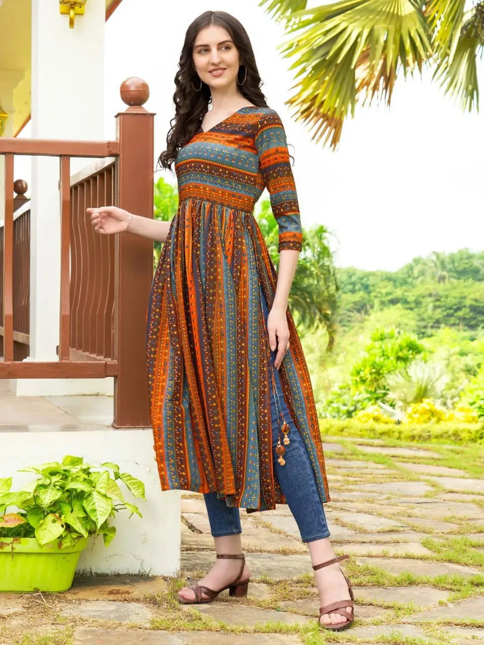 Geometric Printed Naira Kurta With Handmade Latakans - NextBuy