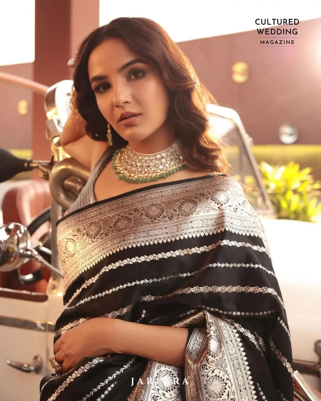 Ethnic Black Soft Silk Saree With Traditional Blouse Piece NextBuy