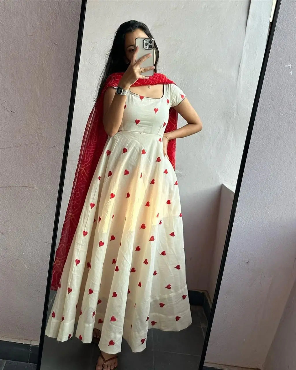 1 Trendy Fashionista Women Gowns NextBuy