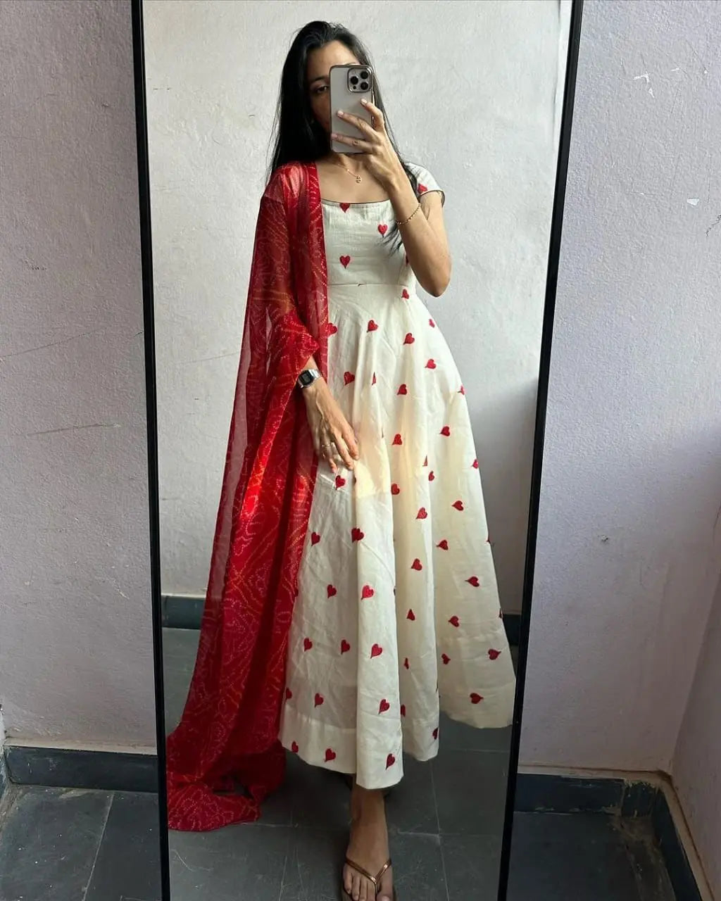 1 Trendy Fashionista Women Gowns NextBuy