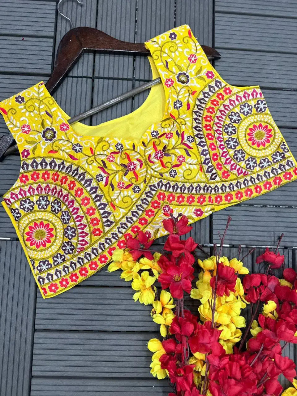 Benglori silk blouse embroidery detail