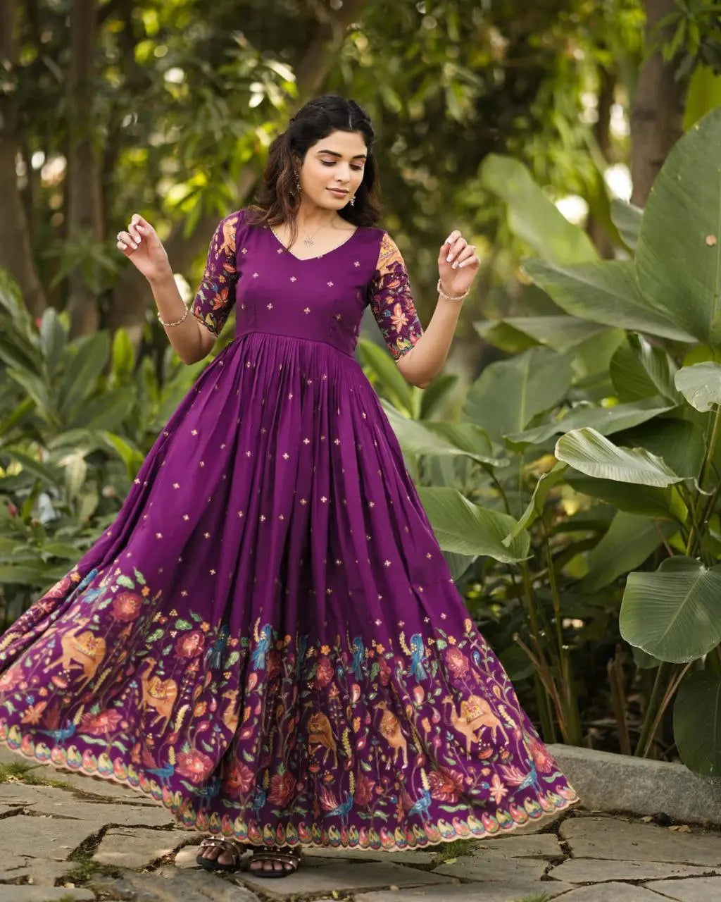 Back design of colorful chinon gown