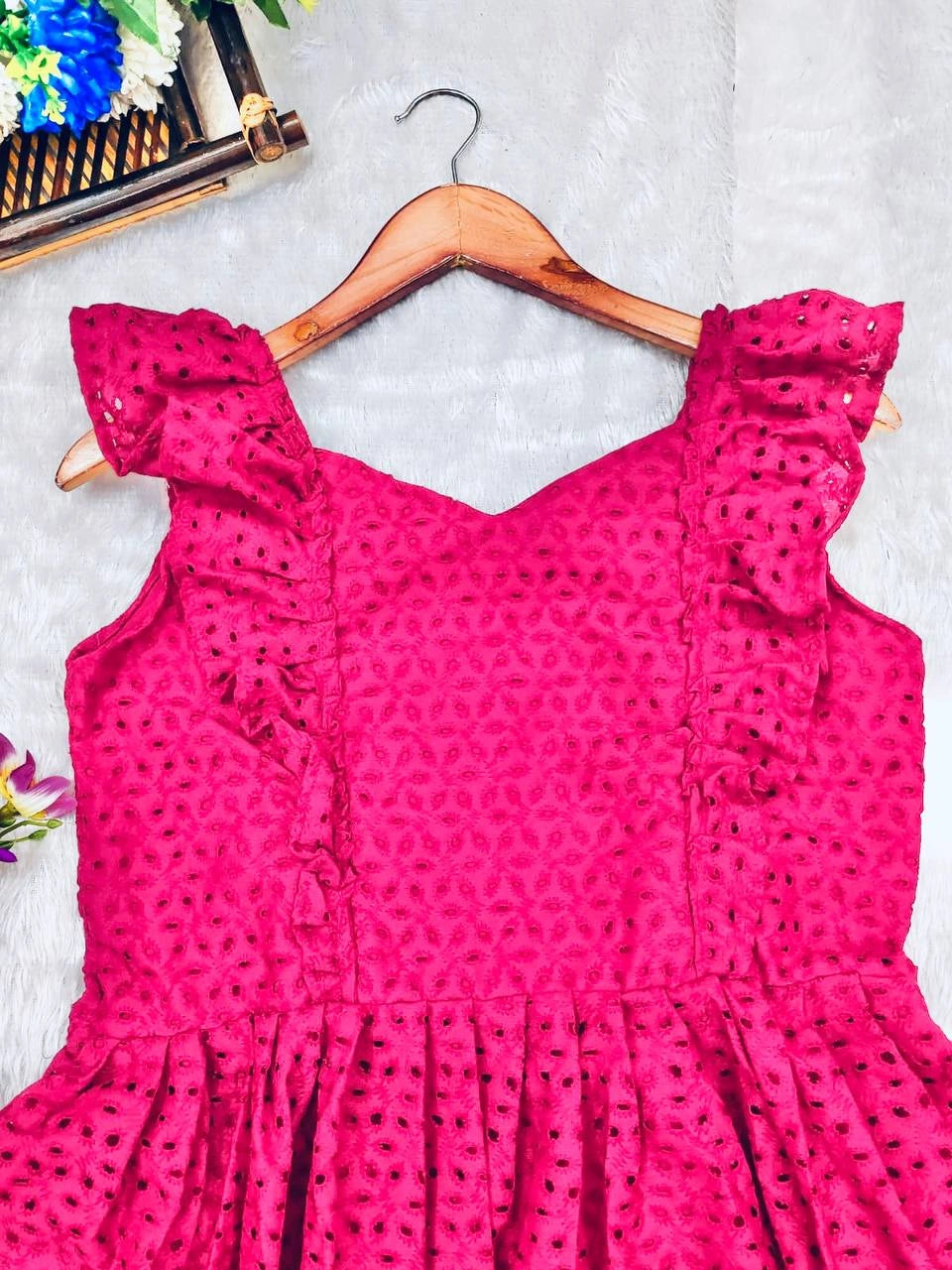 Casual pink summer outfit for women