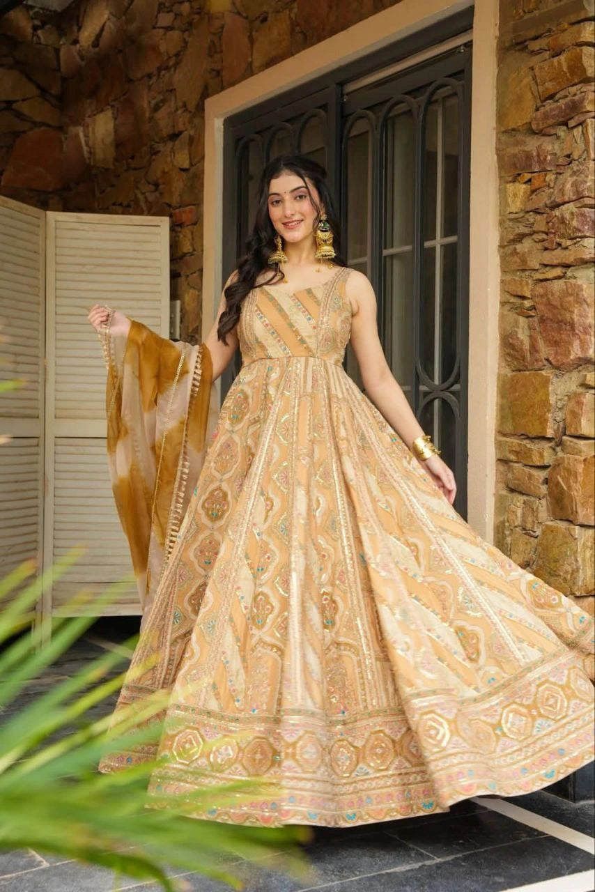 Anarkali gown for women with lace dupatta