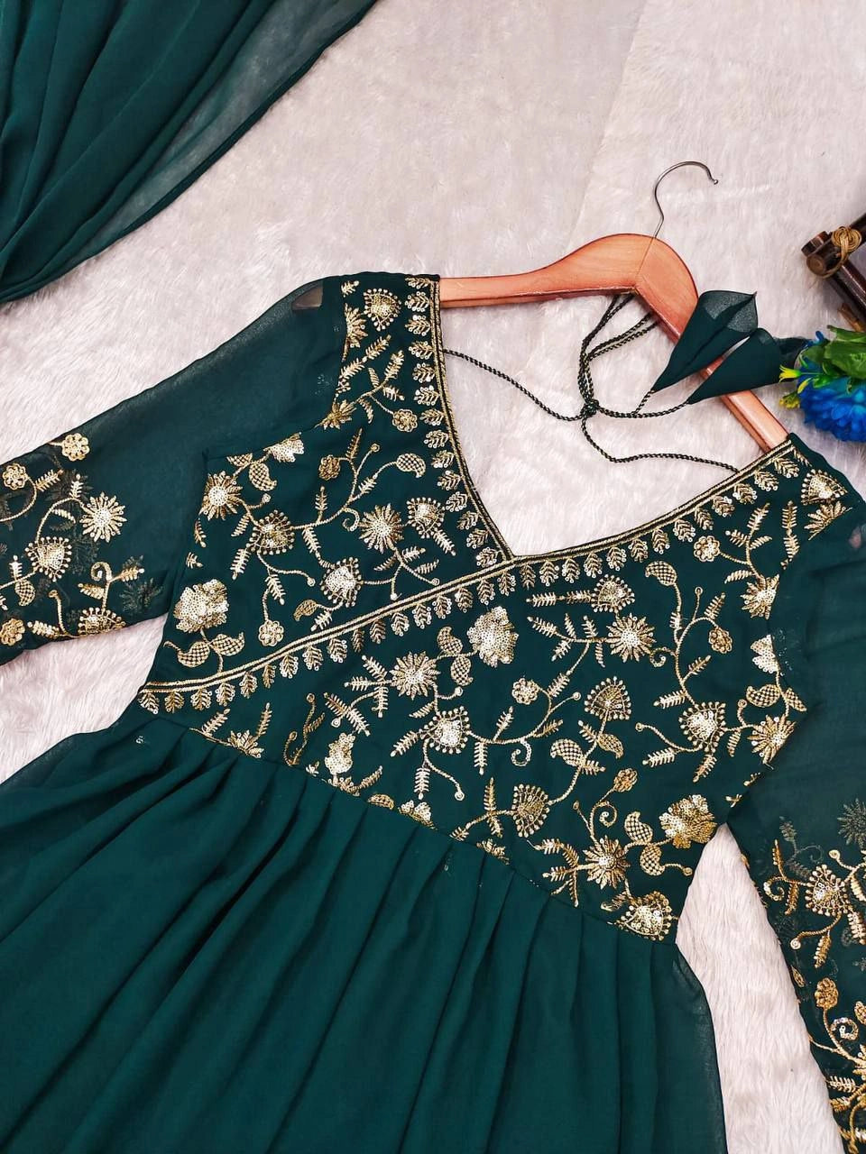 Double Shade Georgette Kurti – Trending Women’s Fashion 2025