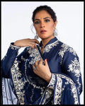 Georgette dupatta with embroidery close-up