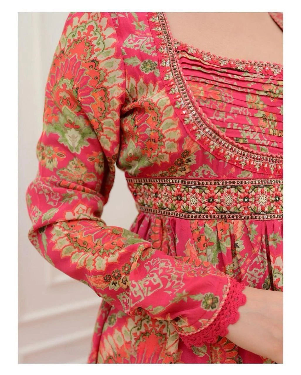 Close-up of embroidered lace on Anarkali dupatta