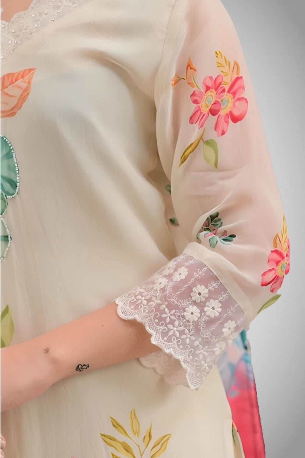 Embroidered kurta with pants