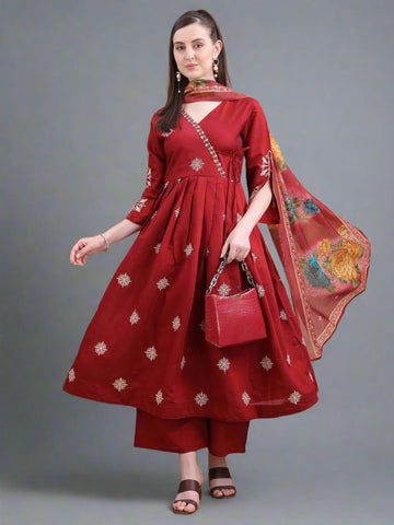 V-neck embroidered kurta with pant