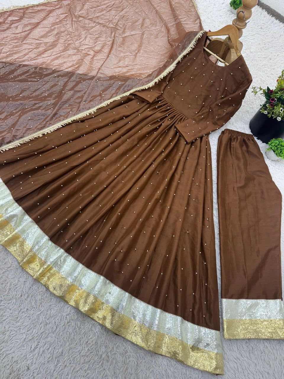 Ethnic georgette gown set