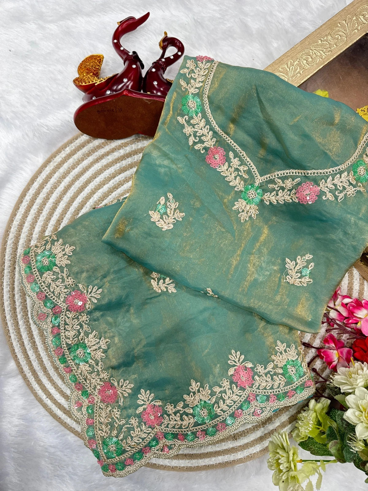 embroidered scallop border saree