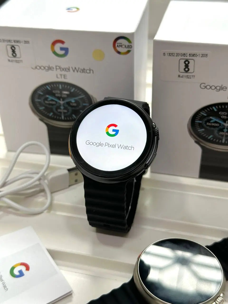 Smartwatch with sports tracking features