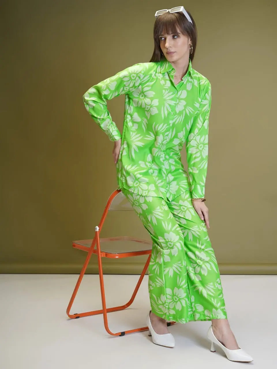 Stylish co-ord set with collar shirt