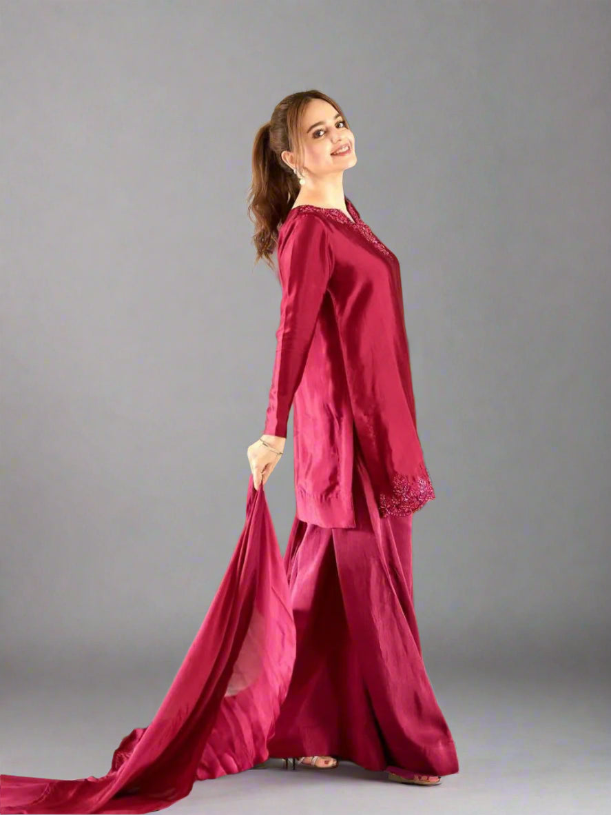 Full stitched crepe suit for women