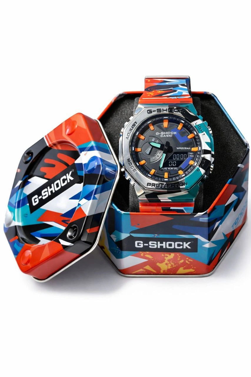 Unisex G-Shock watch with fibre strap close-up