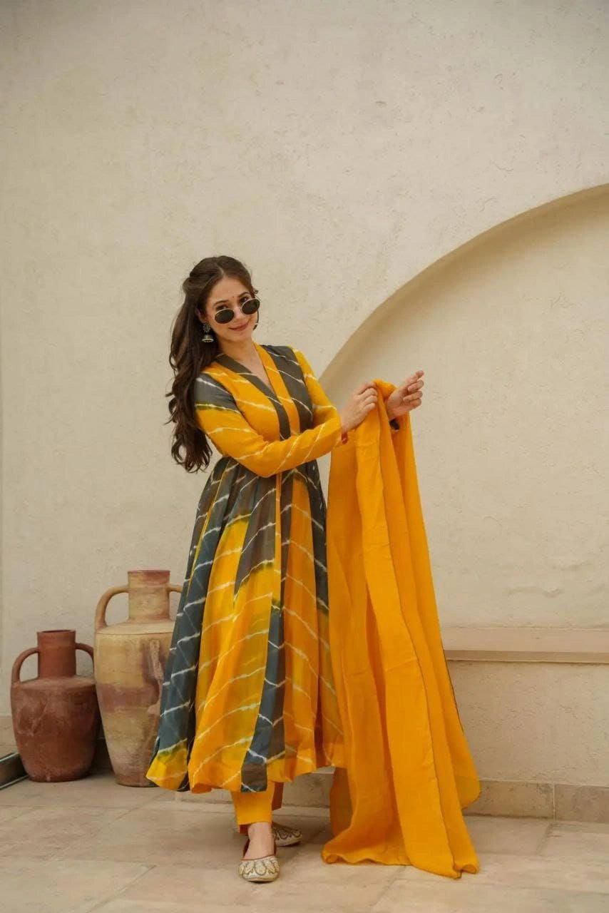 Dupatta design in yellow grey leheriya pattern