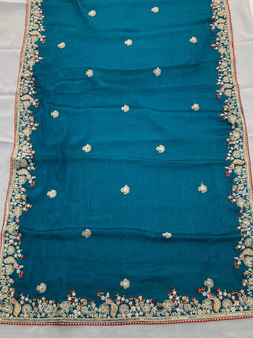 Oreva1 chiffon silk saree drape detail