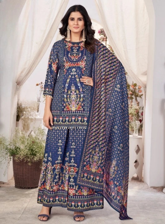 Pakistani style kurta set with mirror work