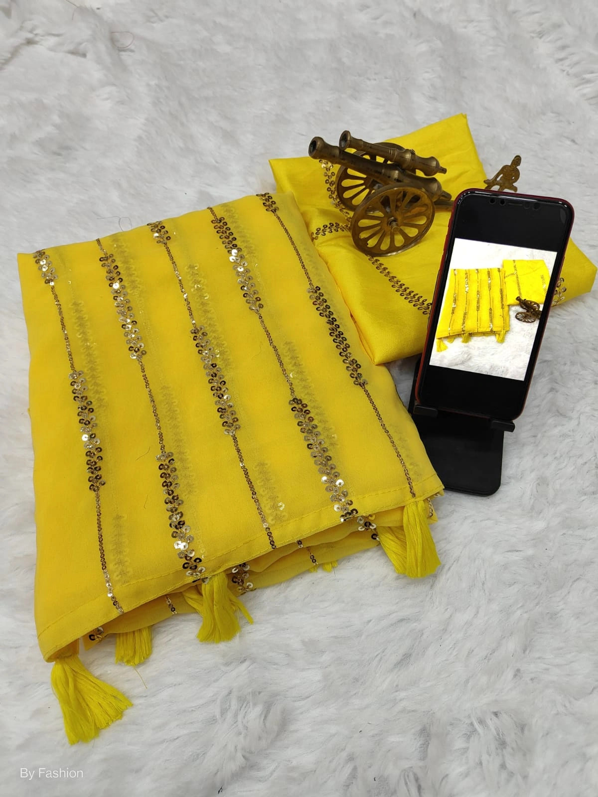 Tassel border party saree