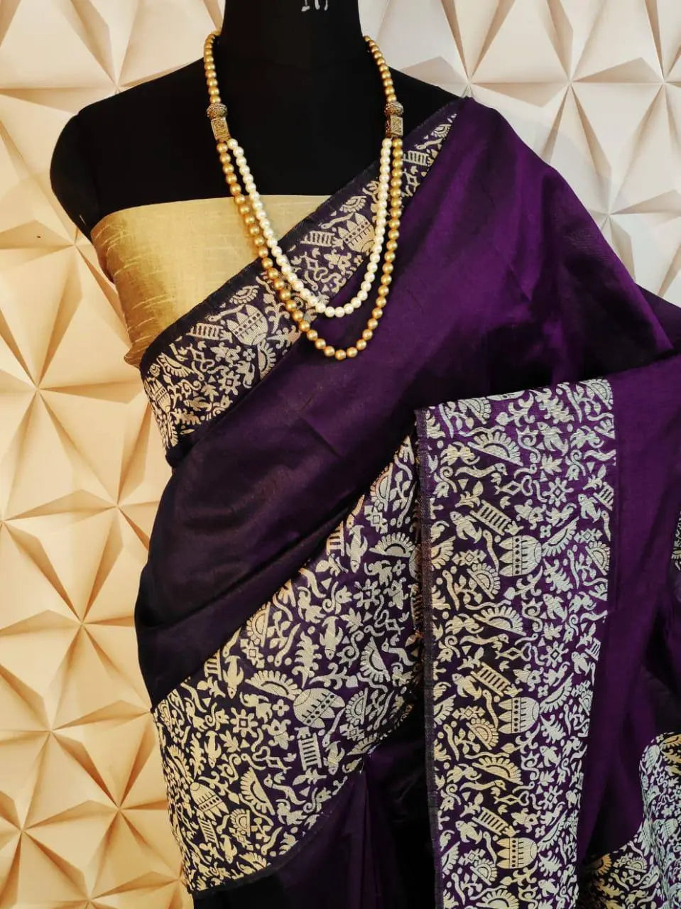 Anglori Handloom Raw Silk Saree with Kalamkari Weaving Border and Rich Pallu with Tradional Tassels at Pallu and Contrast Blouse Piece - NextBuy