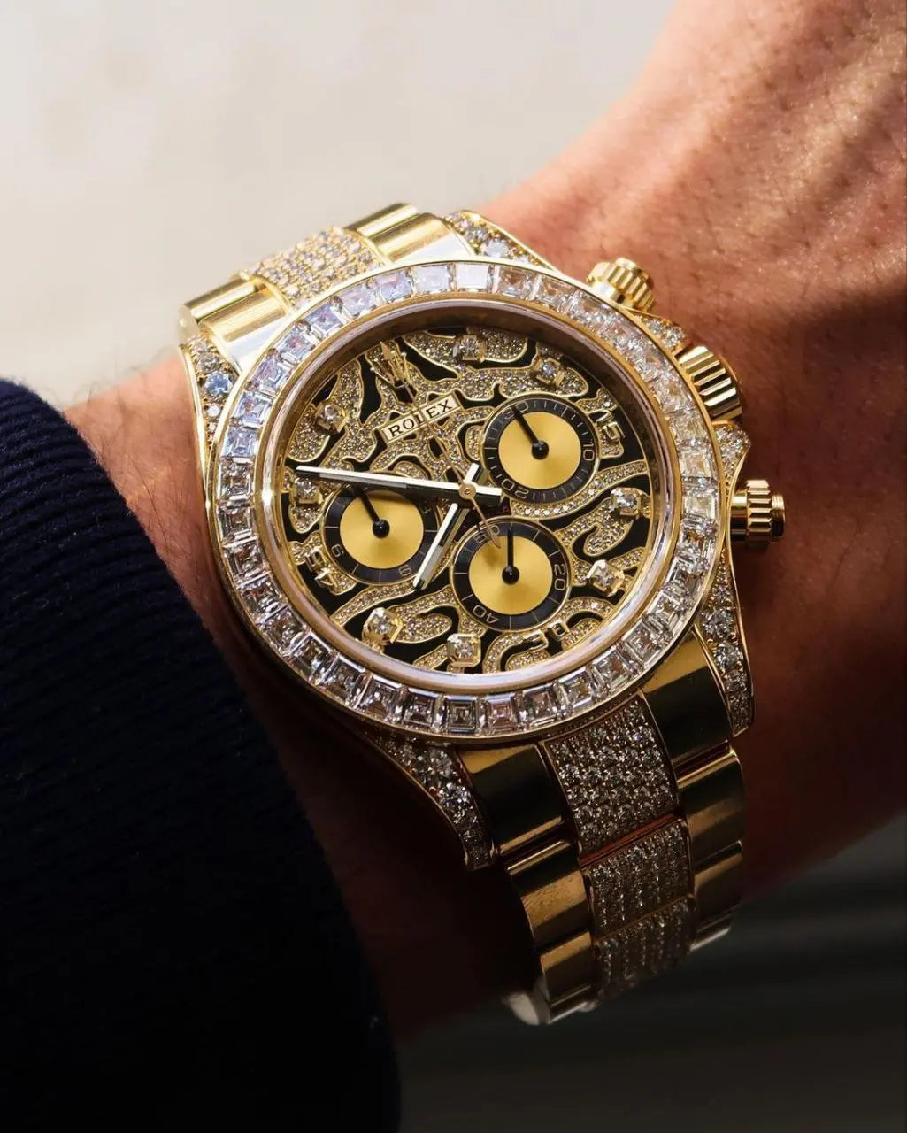 Rolex Cosmograph Daytona "Eye of the Tiger" - Men's White Gold with Diamond Bezel | 42mm | 7AA Premium Quality NextBuy