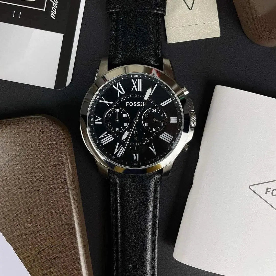 FS4812 Fossil watch featuring a silver glossy dial and stylish design