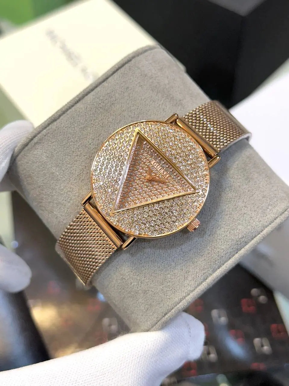 Luxury Guess Women's Watch – Sleek Metal Chain, Premium Collection
