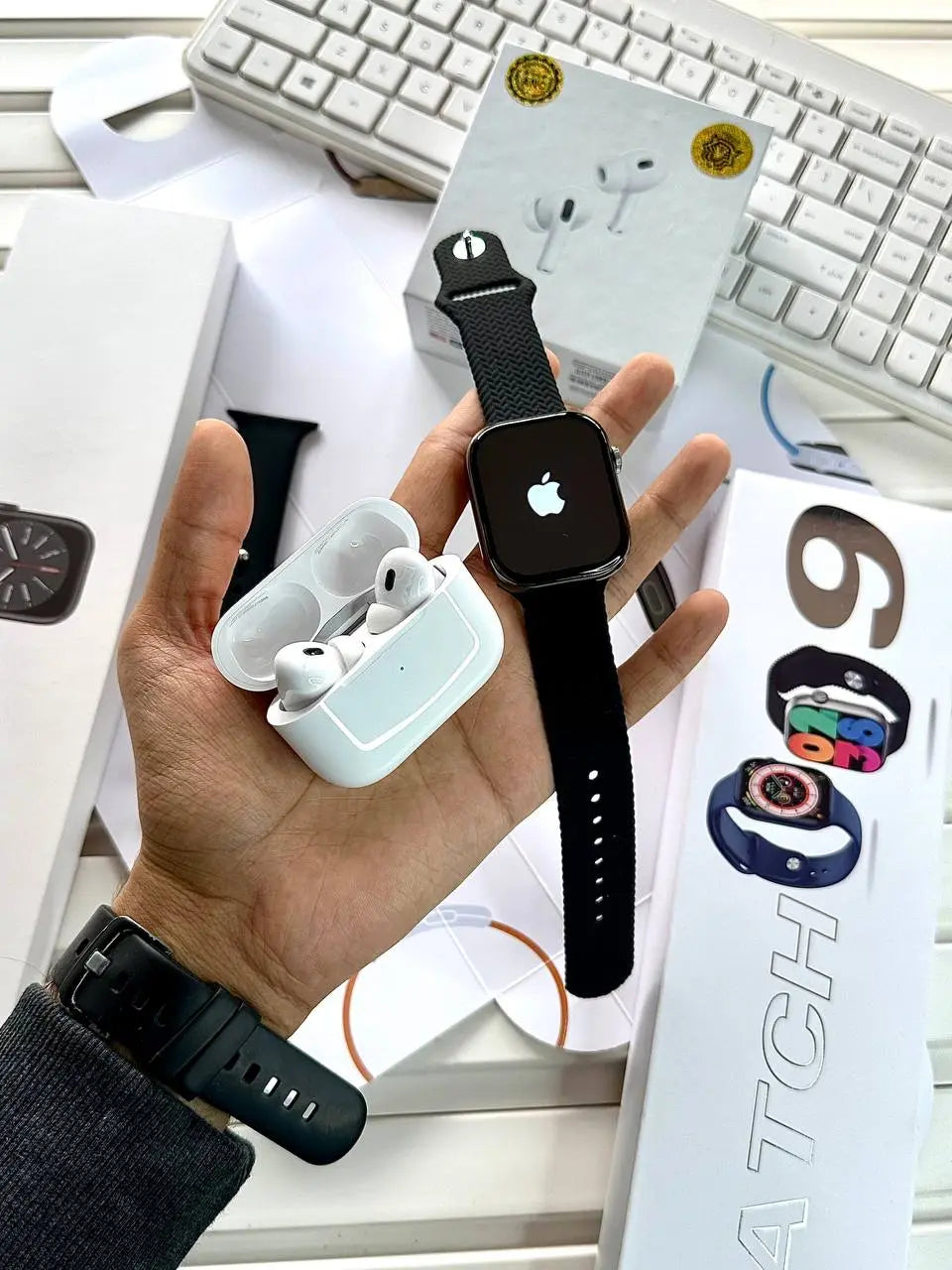 Luxury Apple Watch Series 9 Combo – The perfect tech upgrade featuring the Apple Watch Series 9 with premium features, advanced performance, and stylish design.