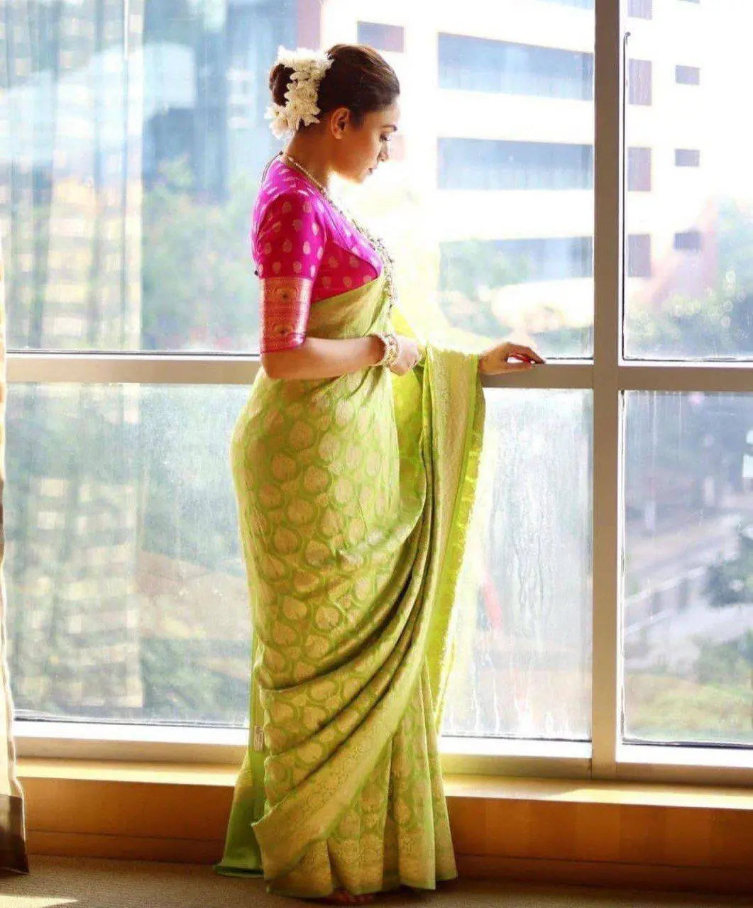 Silk Saree With Beautiful Zari Work - NextBuy