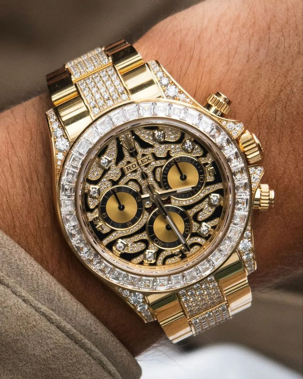 Rolex Cosmograph Daytona "Eye of the Tiger" - Men's White Gold with Diamond Bezel | 42mm | 7AA Premium Quality NextBuy