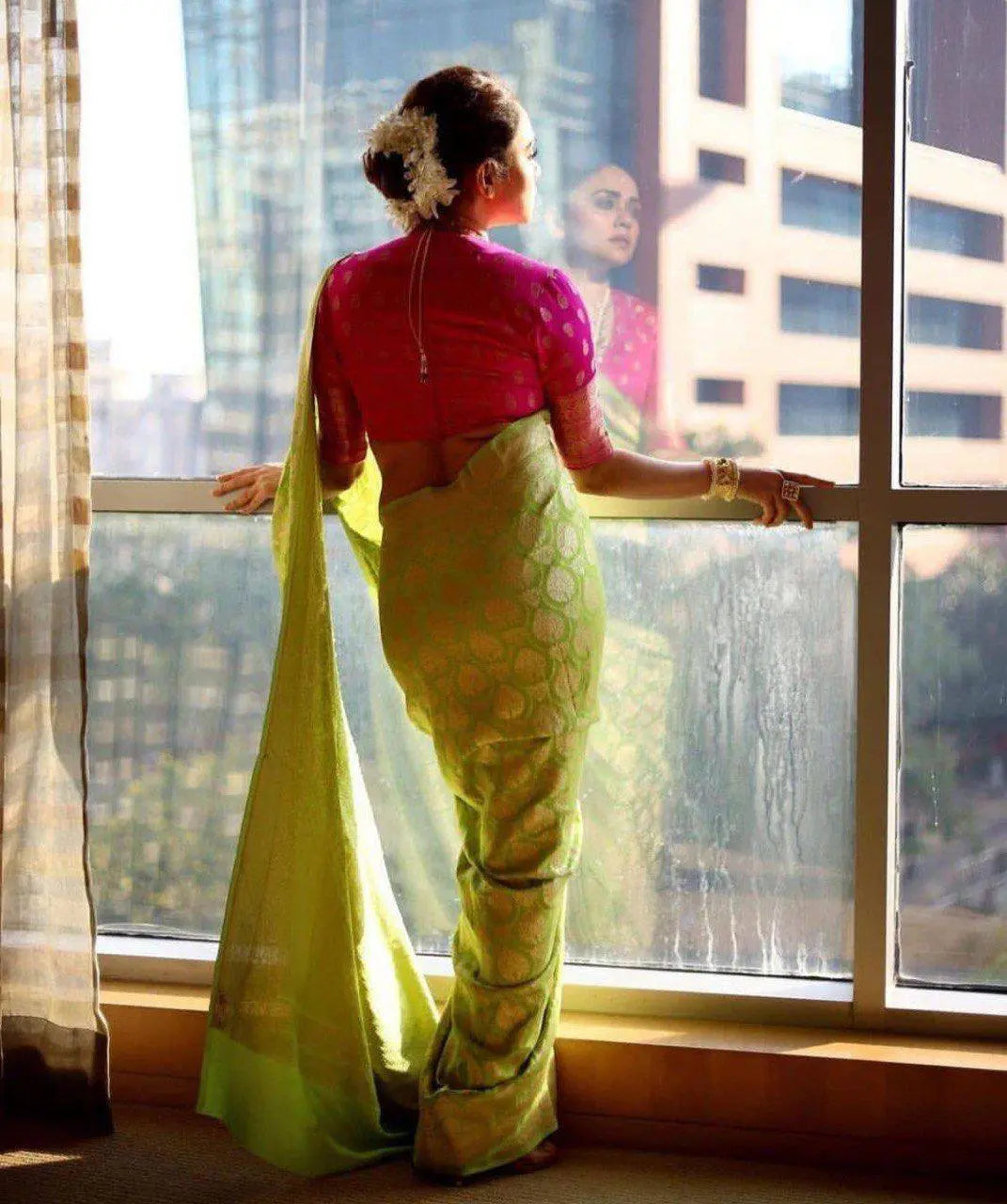 Silk Saree With Beautiful Zari Work - NextBuy