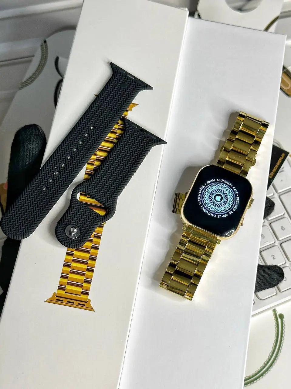 Golden Edition Series 9 Smartwatch – This high-quality smartwatch offers a sharp Full HD Retina display, Bluetooth calling, and two straps for versatility and comfort.