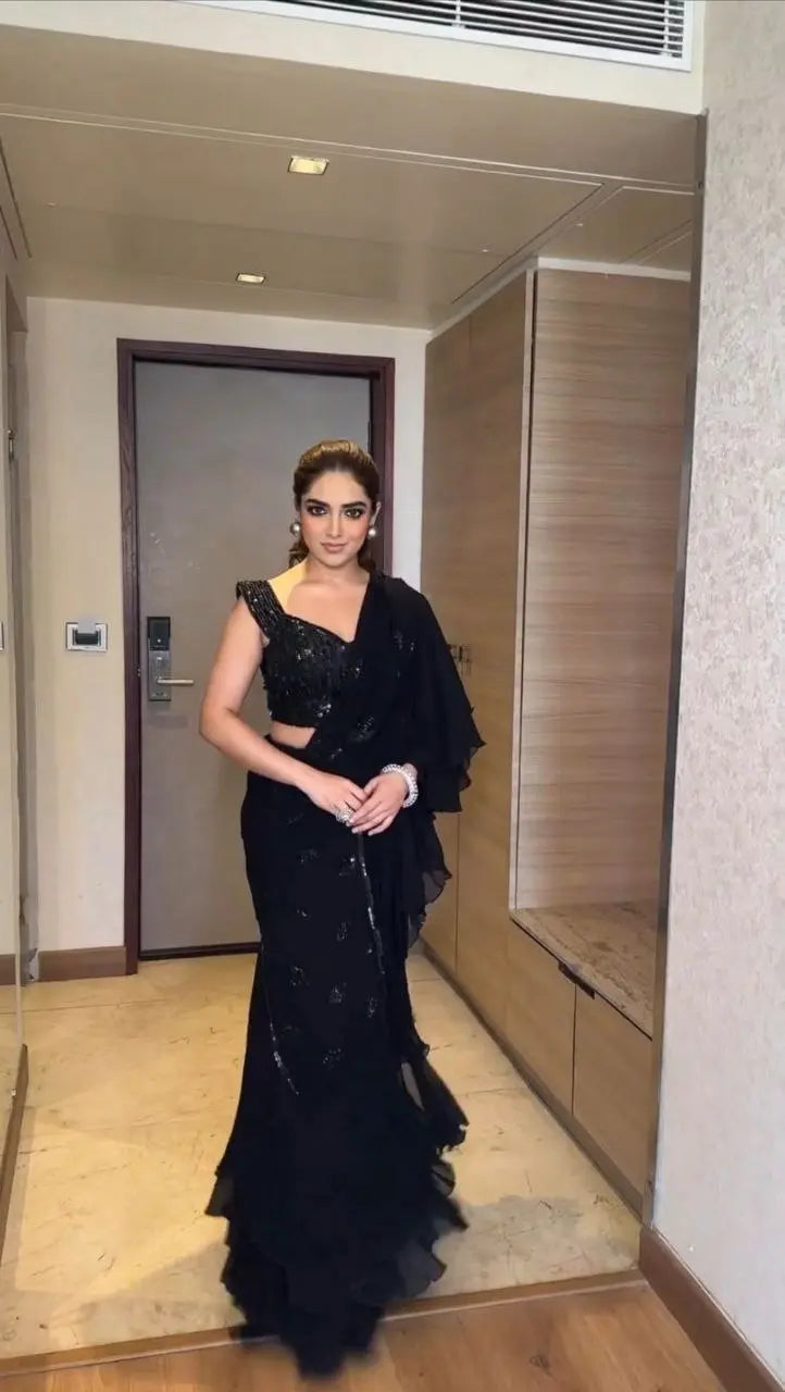 Exclusive Real Shoot Design Saree – Elegant and Modern Touch with Sequins Work NextBuy