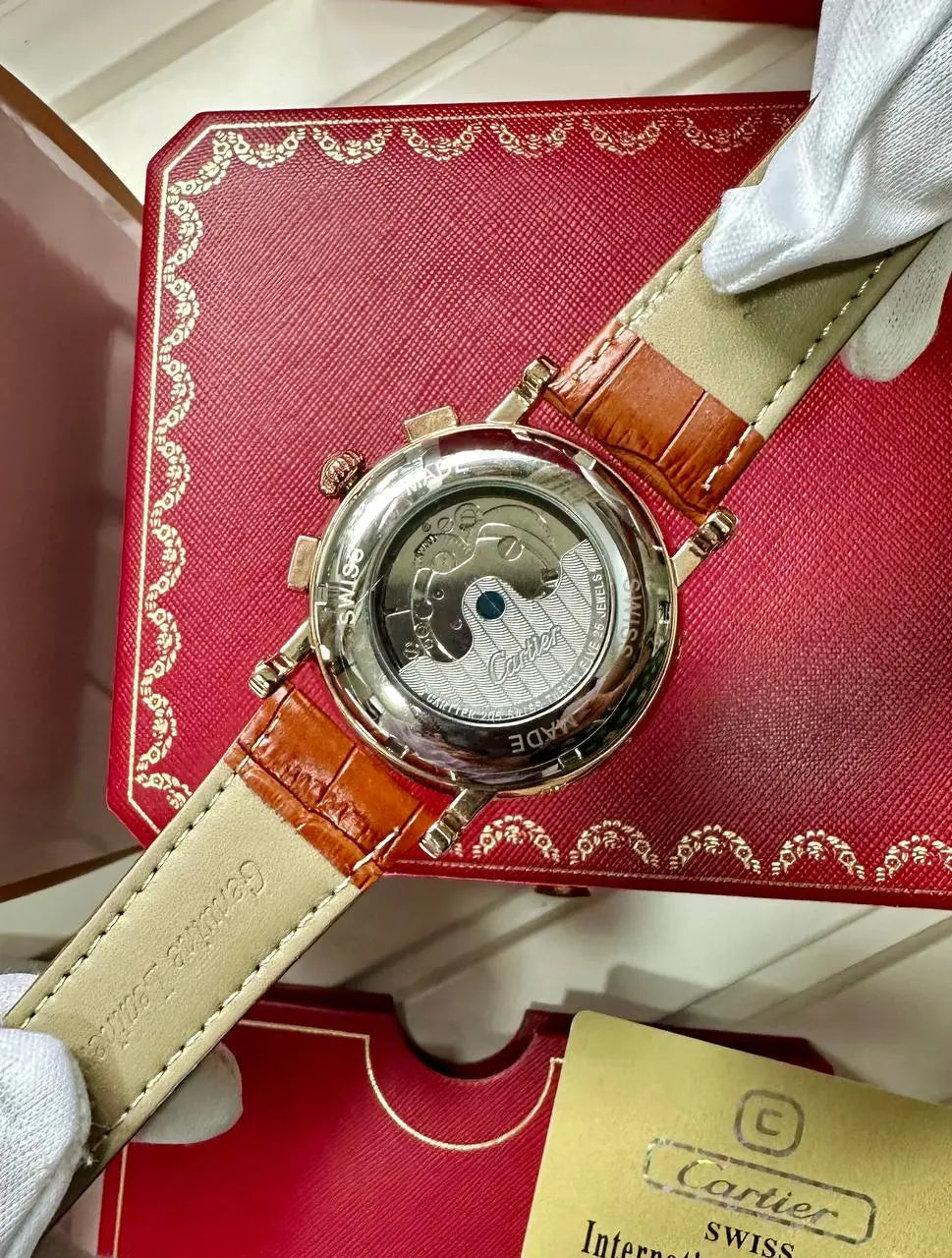 Cartier 7AA Luxury Smart Fit Watch – A 43mm timepiece that blends elegant design with advanced features, perfect for those seeking both luxury and practicality.