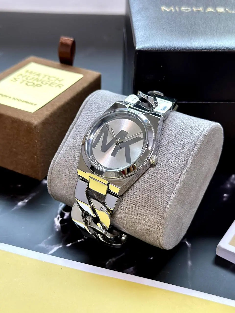 Premium Michael Kors MK4564 Watch for Women – A luxurious silver watch with a chic design and 7AA quality, offering both elegance and reliable timekeeping for the modern woman.