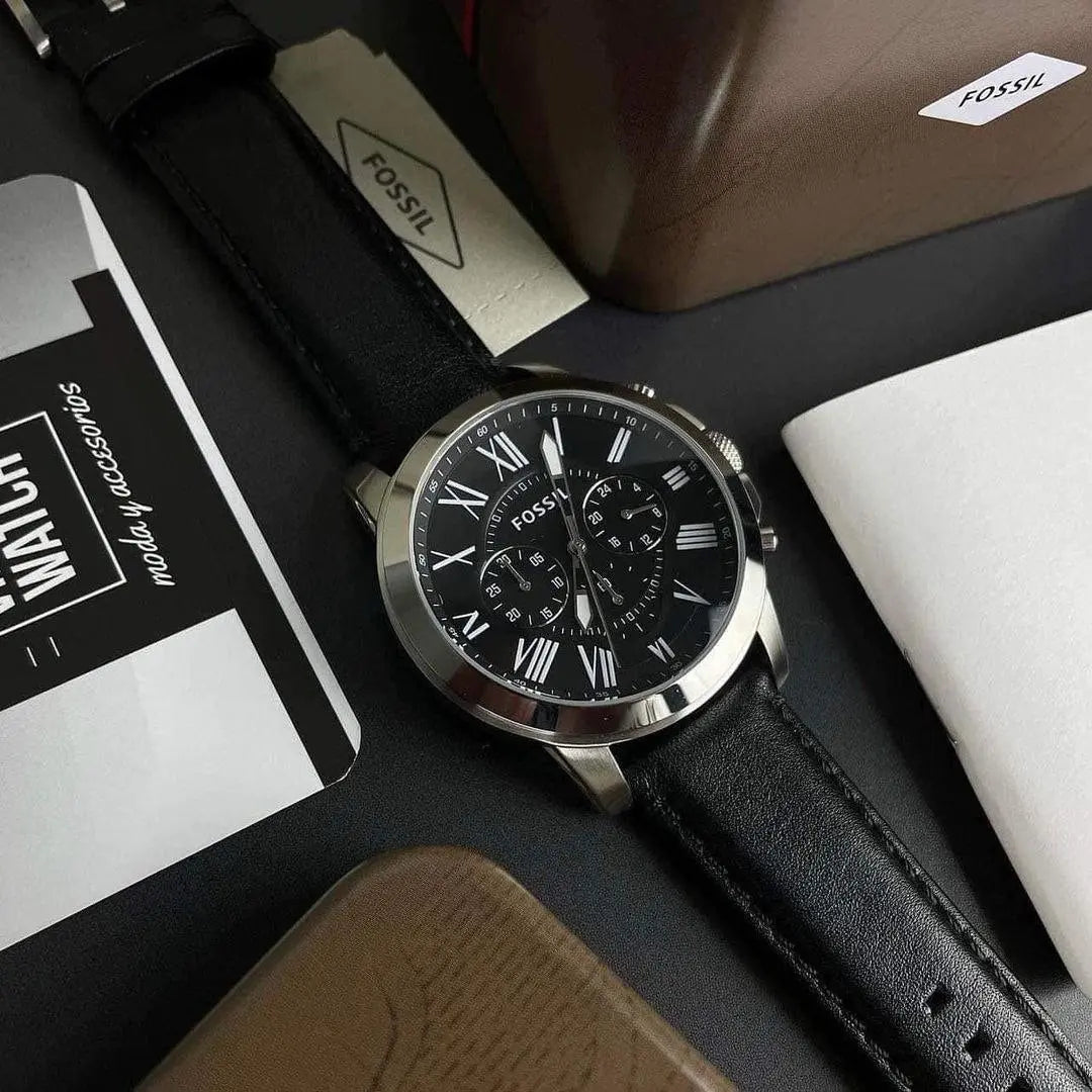 Silver dial Fossil FS4812 watch for men with classic chronograph features
