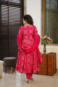 Stylish Pink Anarkali Suit – Beautiful muslin suit set with intricate details and lightweight fabric.