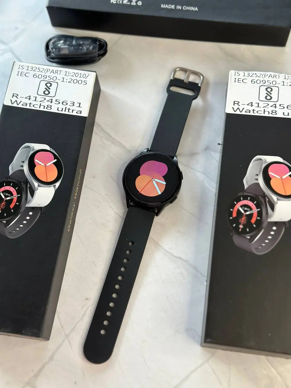 Advanced Smartwatch for Fitness & Health – Featuring a Samsung logo, Full HD touchscreen, heart rate monitoring, and a battery that lasts up to 2 days.