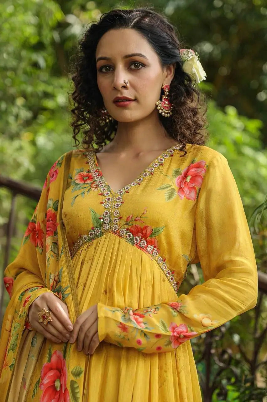 Cinnon Aliyacut Desigh With Hand Work Kurti NextBuy