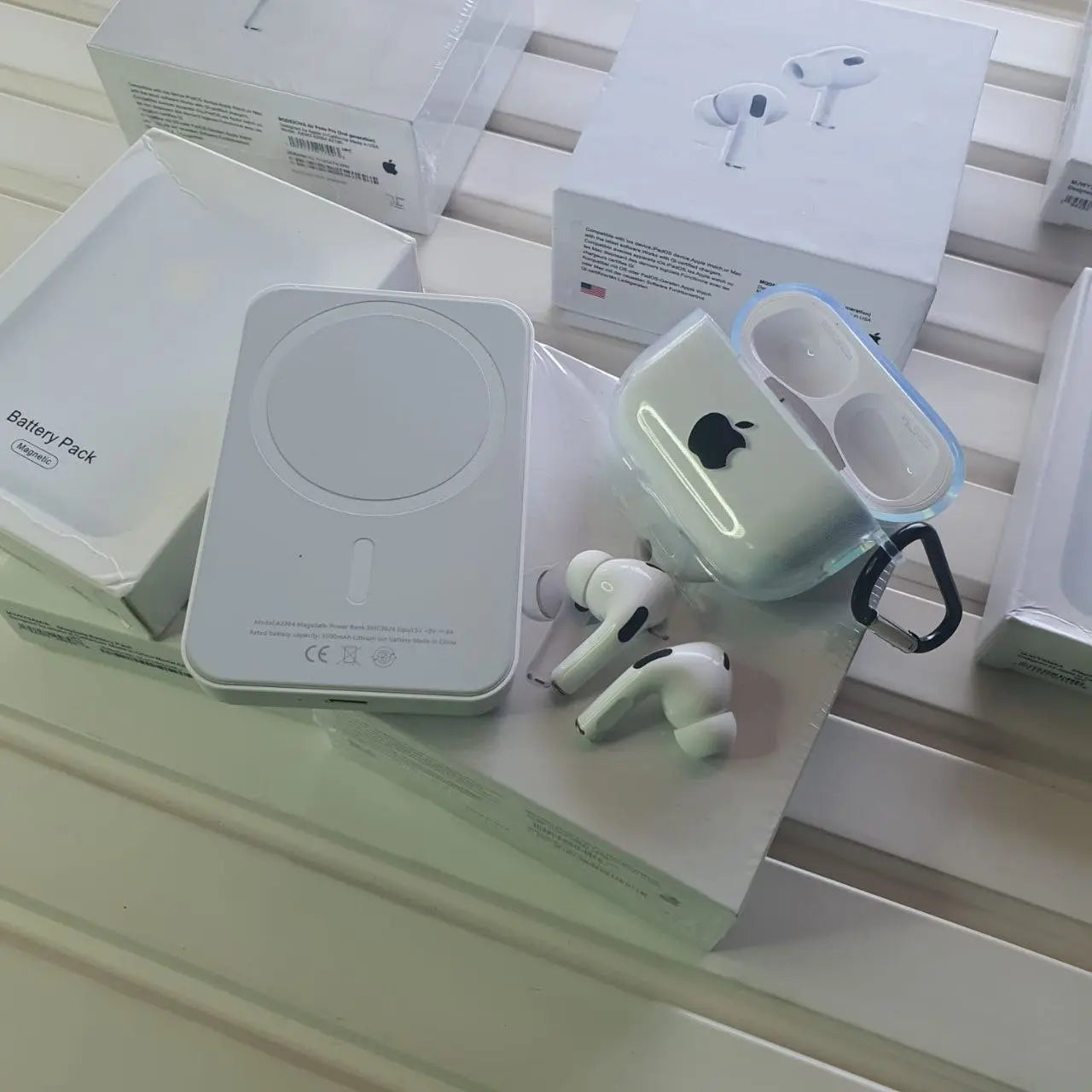AirPods Pro 2 & 5000mAh MagSafe PowerBank Combo