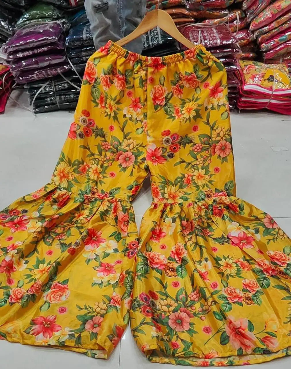 Cinnon Aliyacut Desigh With Hand Work Kurti NextBuy