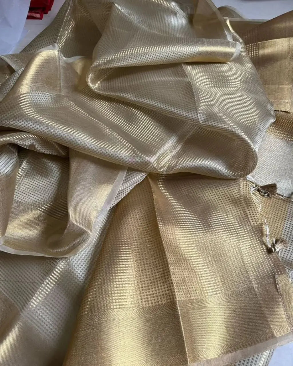 Launching: Nayanthara-Inspired Golden Banarasi Handloom Tissue Silk Saree NextBuy