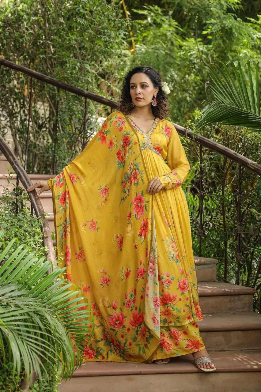 Cinnon Aliyacut Desigh With Hand Work Kurti NextBuy