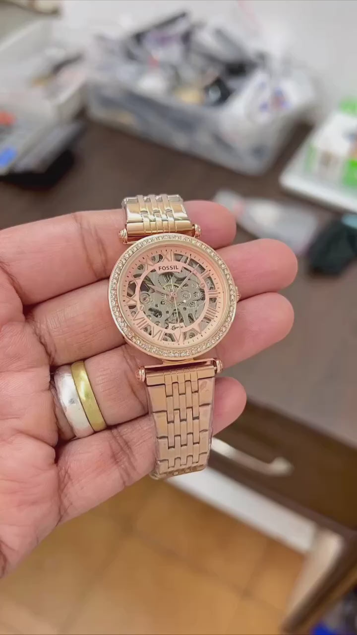 Fossil watch with 38mm dial display