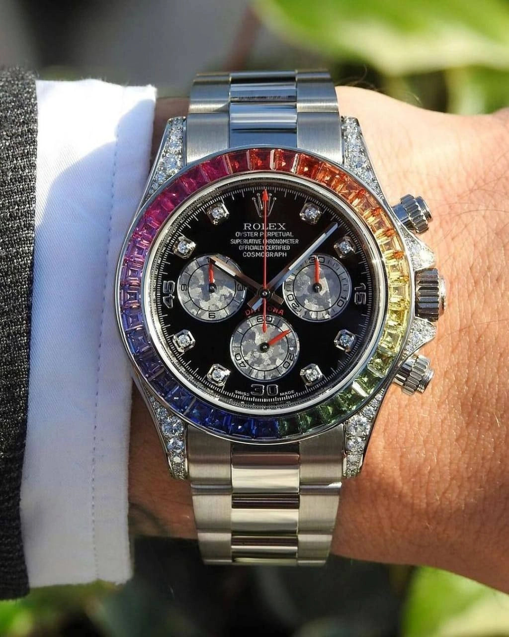 Men’s black dial gold wrist watch
