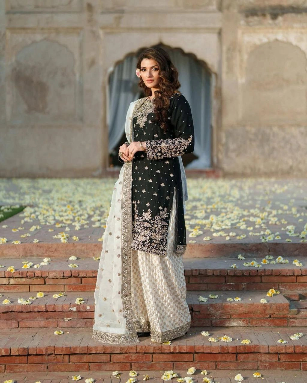 Elegant ethnic suit with plazzo and dupatta